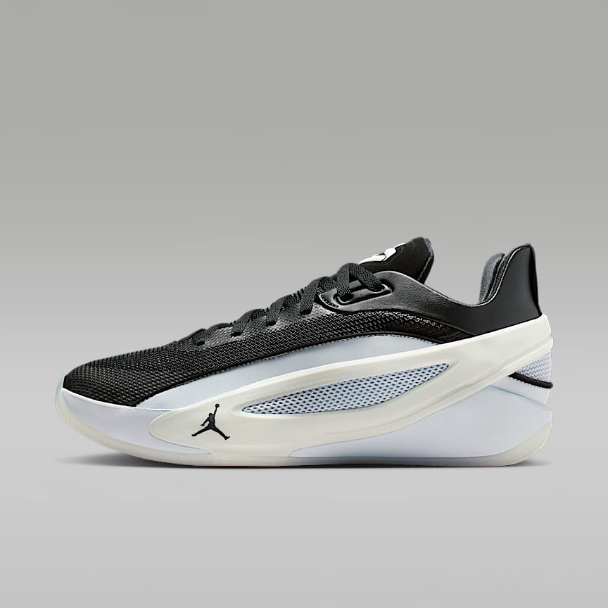 Luka 77 Basketball Shoes. Nike.com